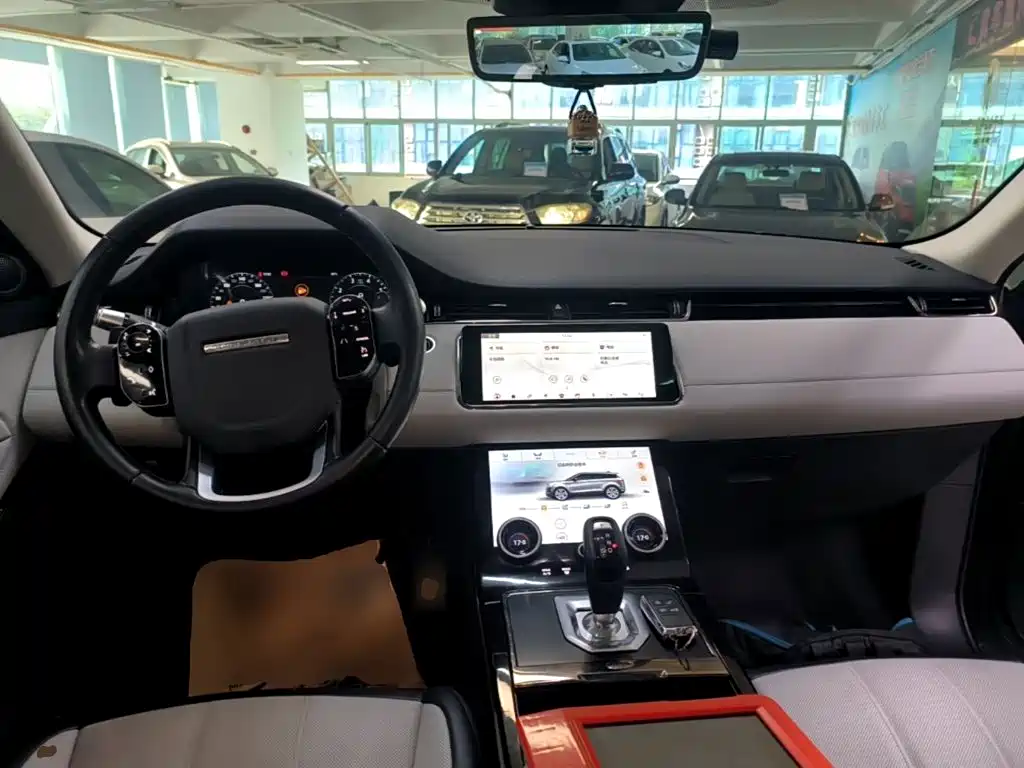 Land Rover Range Rover Evoque 2020 — фото 10