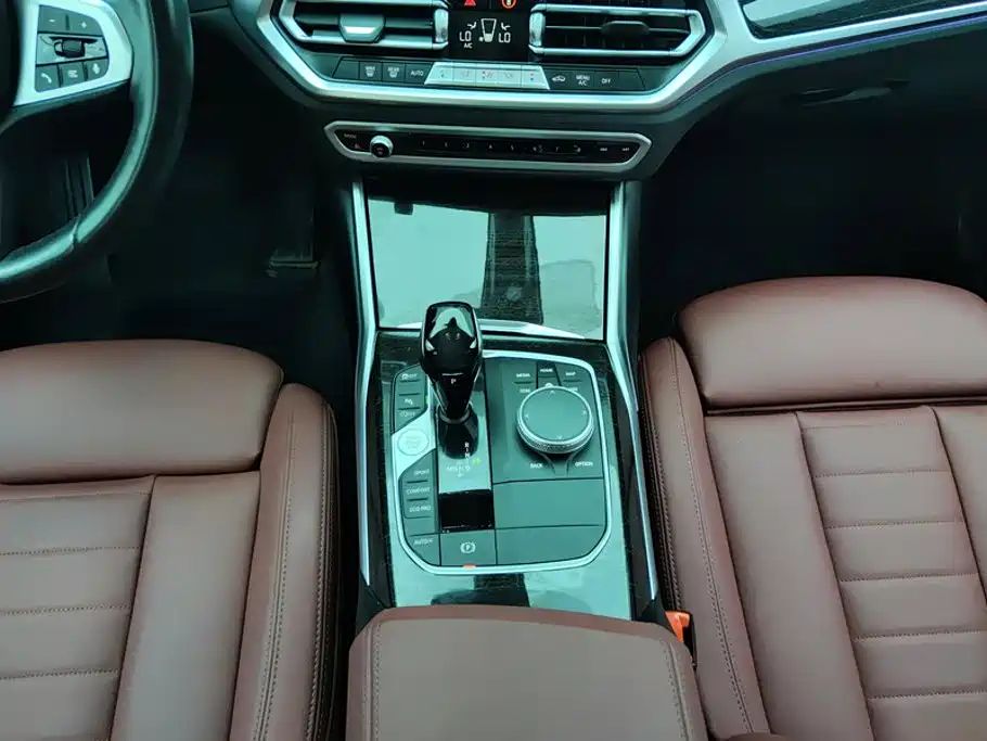 BMW 3 Series 2021 — фото 16