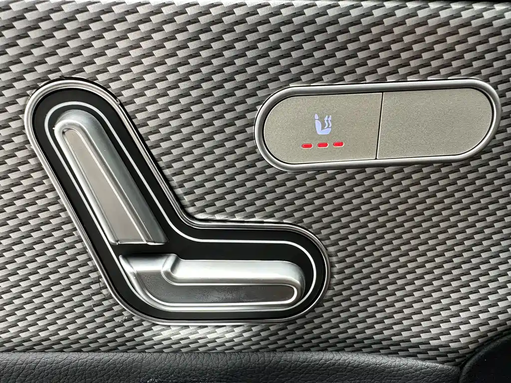 Mercedes-Benz A-Class 2023 — фото 12