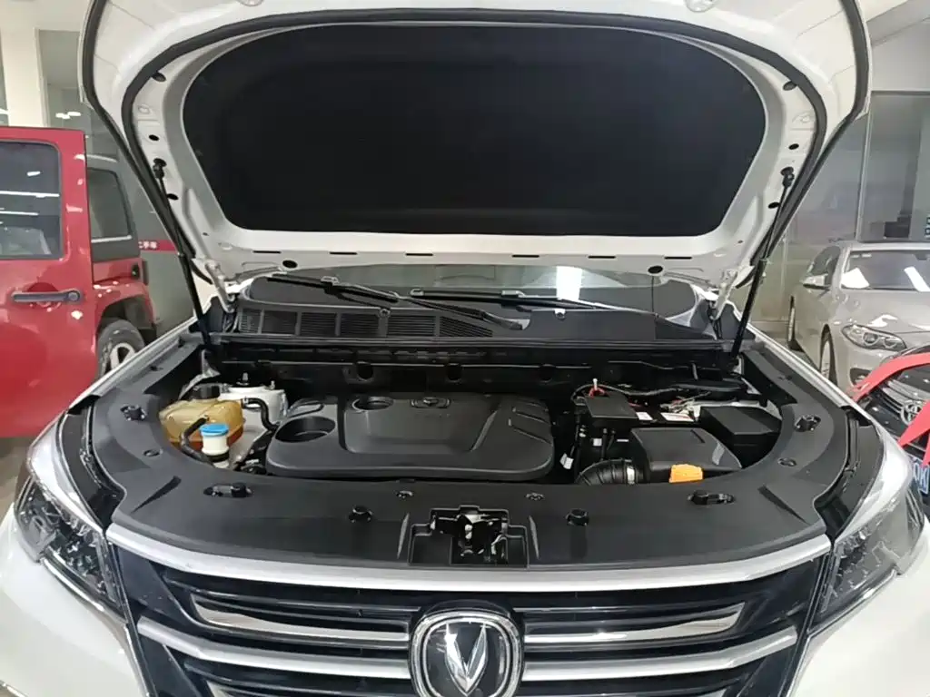 Changan CS85 COUPE 2020 — фото 20