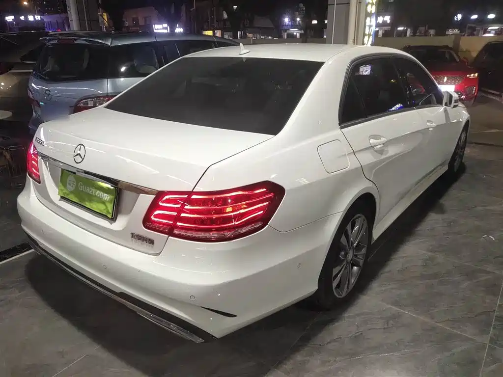 Mercedes-Benz E-Class 2015 — фото 7