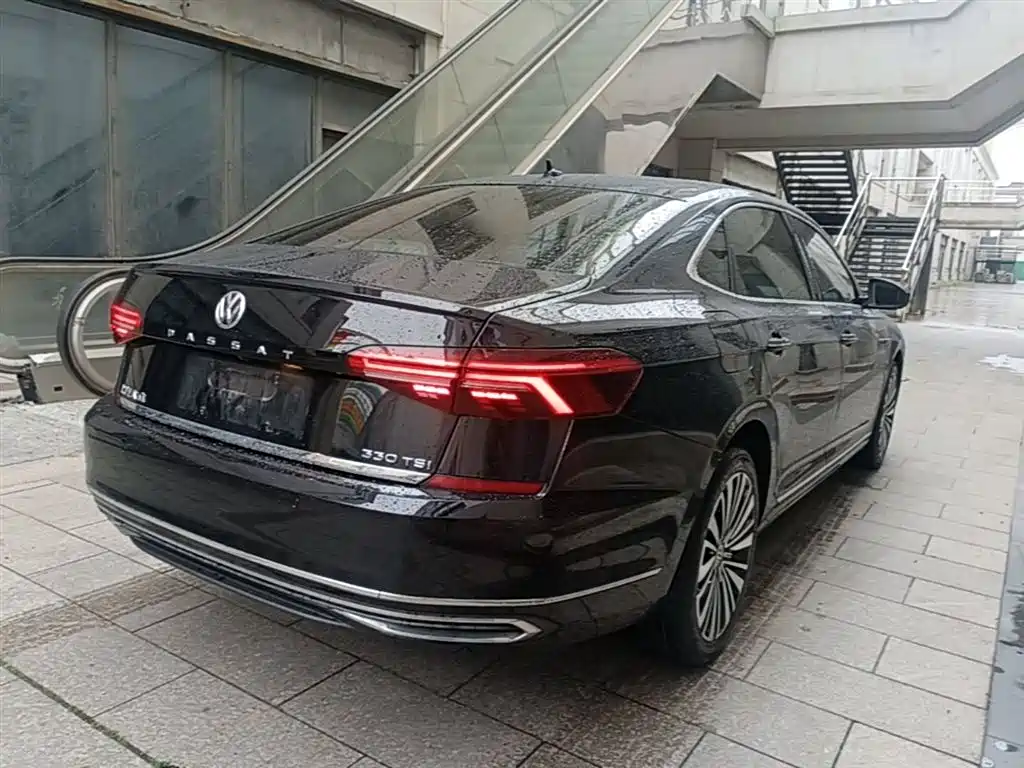 Volkswagen Passat 2019 — фото 7