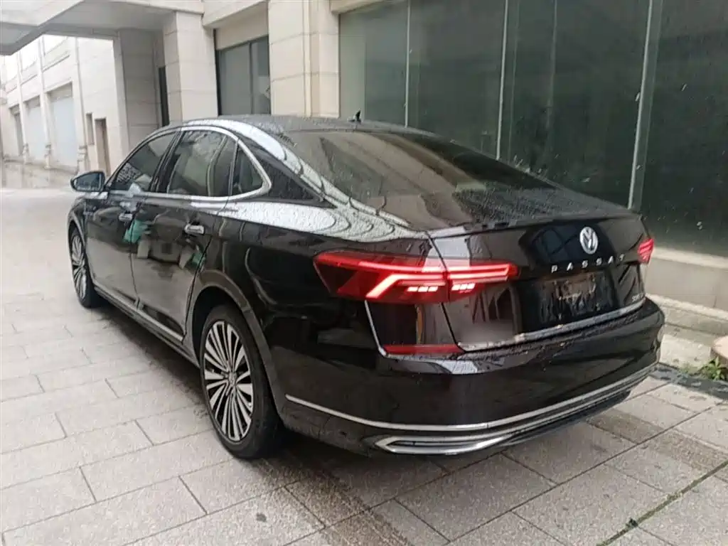 Volkswagen Passat 2019 — фото 5