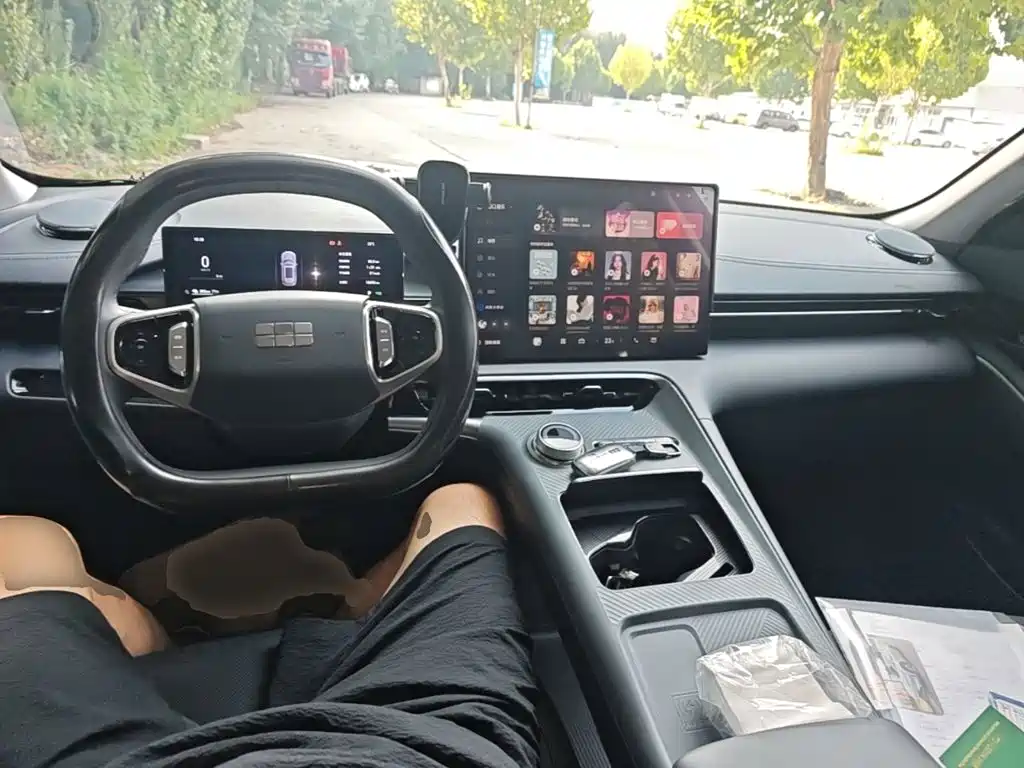 Geely Galaxy E5 2025 — фото 10