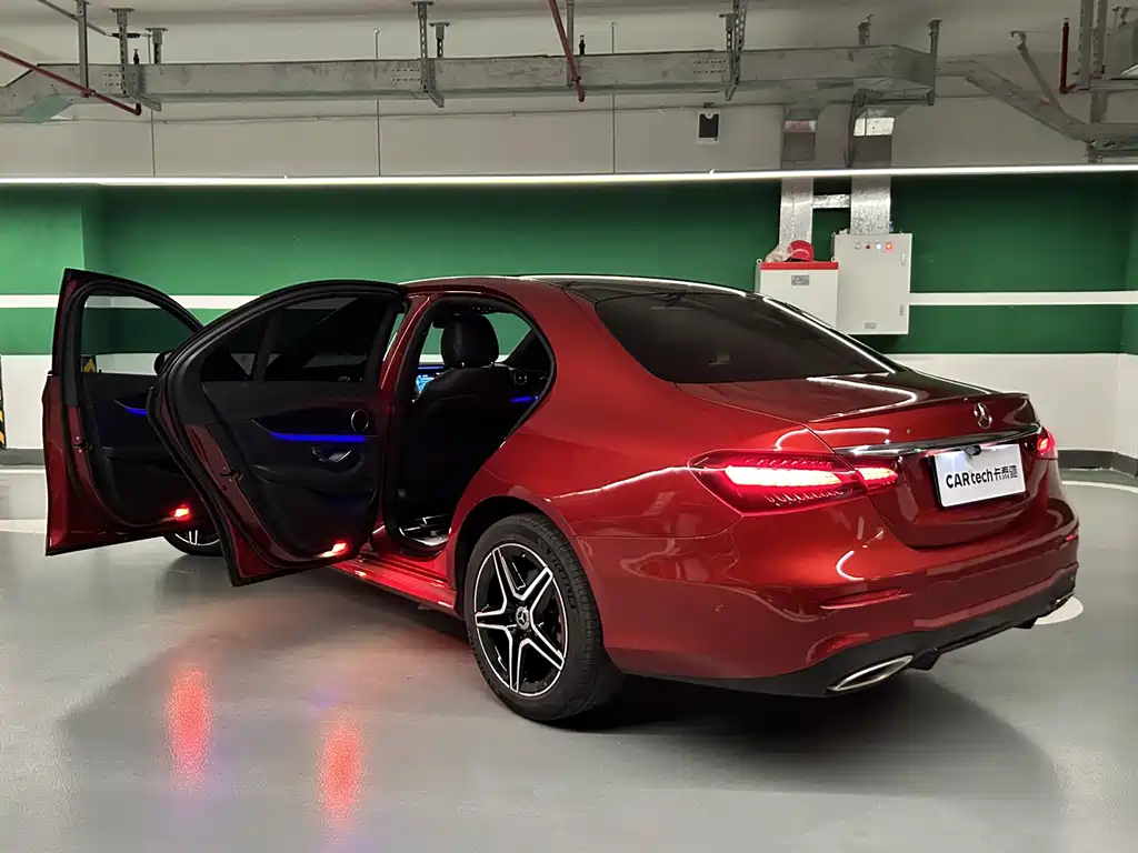 Mercedes-Benz E-Class 2021 — фото 18