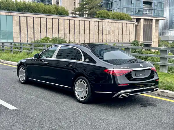 Mercedes-Benz Maybach S-Class 2023