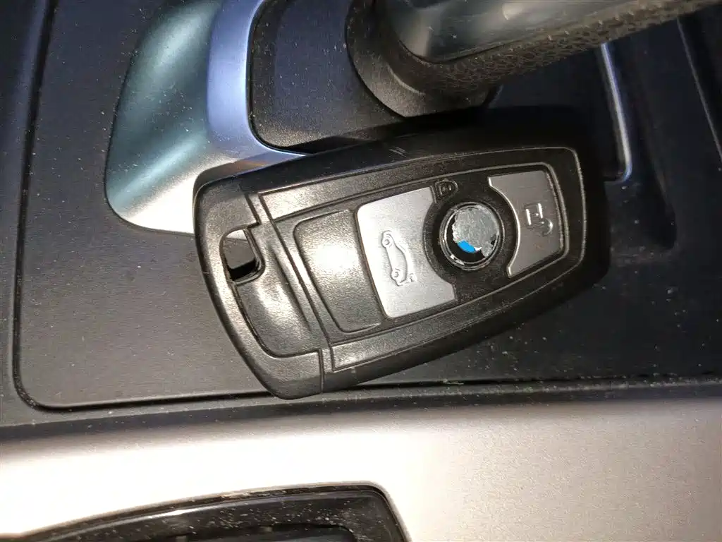 BMW 3 Series GT 2014 — фото 9
