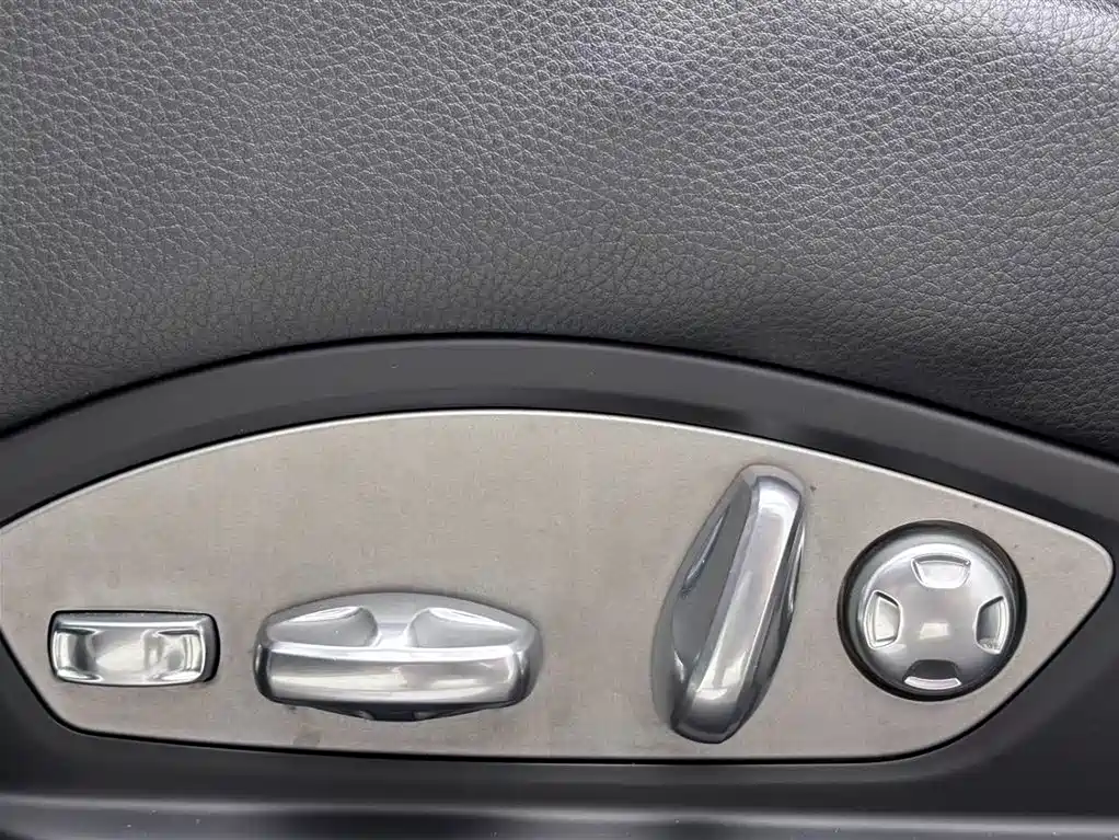 Porsche Panamera 2015 — фото 24