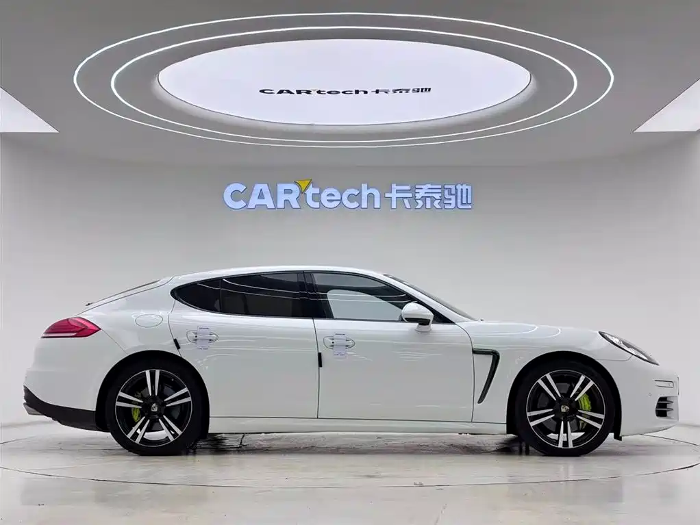 Porsche Panamera 2015 — фото 7