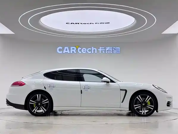 Porsche Panamera 2014