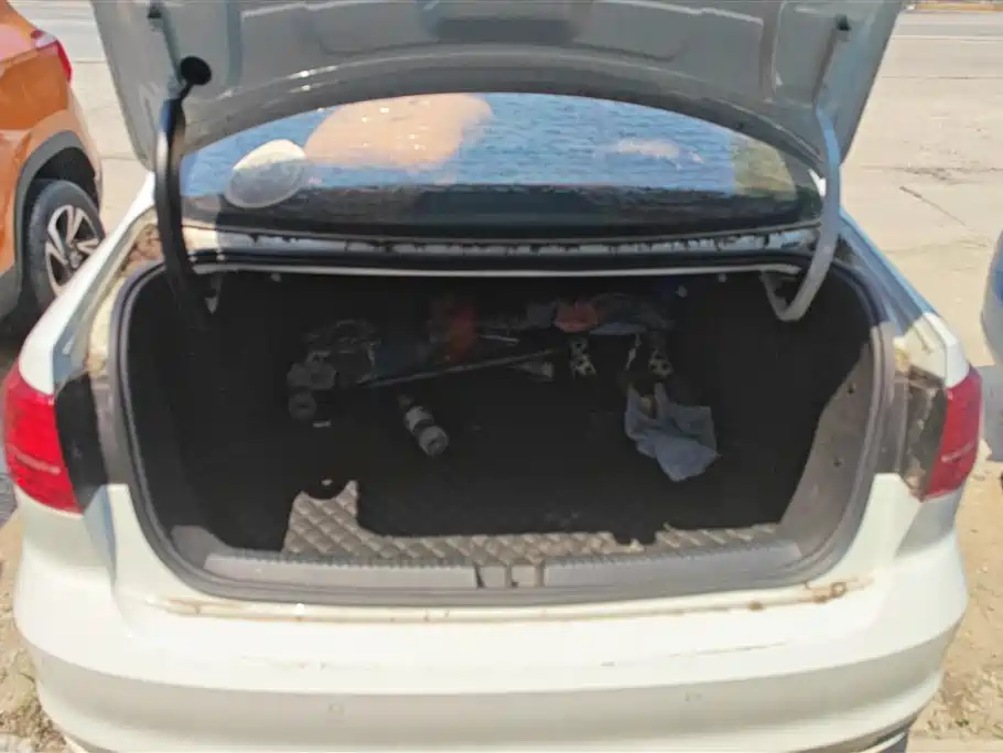 Volkswagen Sagitar 2017
