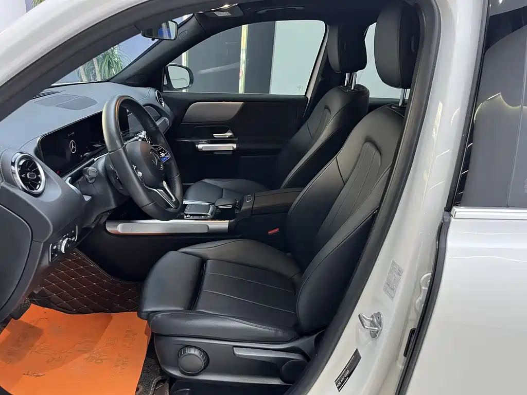 Mercedes-Benz GLB 2022
