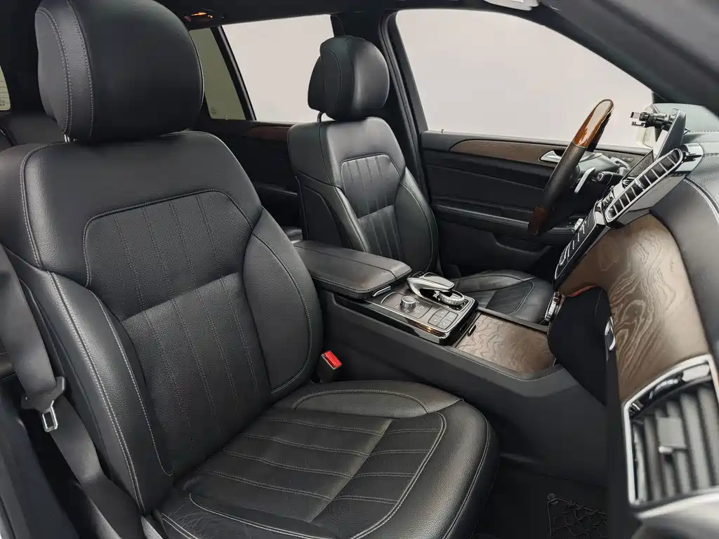 Mercedes-Benz GLS 2017 — фото 14