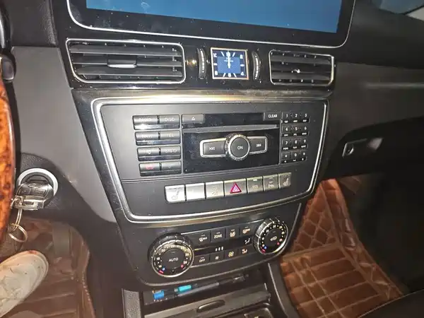 Mercedes-Benz M-Class 2015