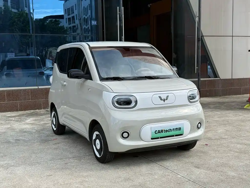 Wuling Hongguang MINIEV 2025