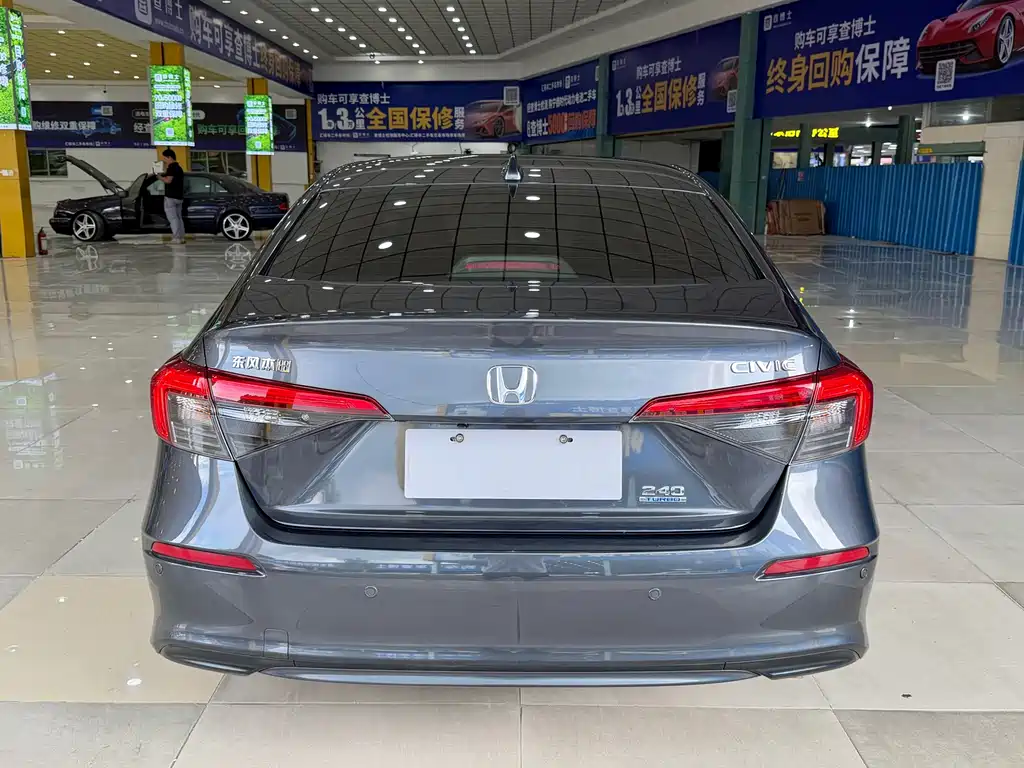 Honda Civic 2023 — фото 13