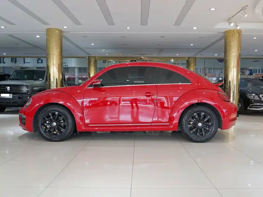 Volkswagen Beetle 2017 — фото 12
