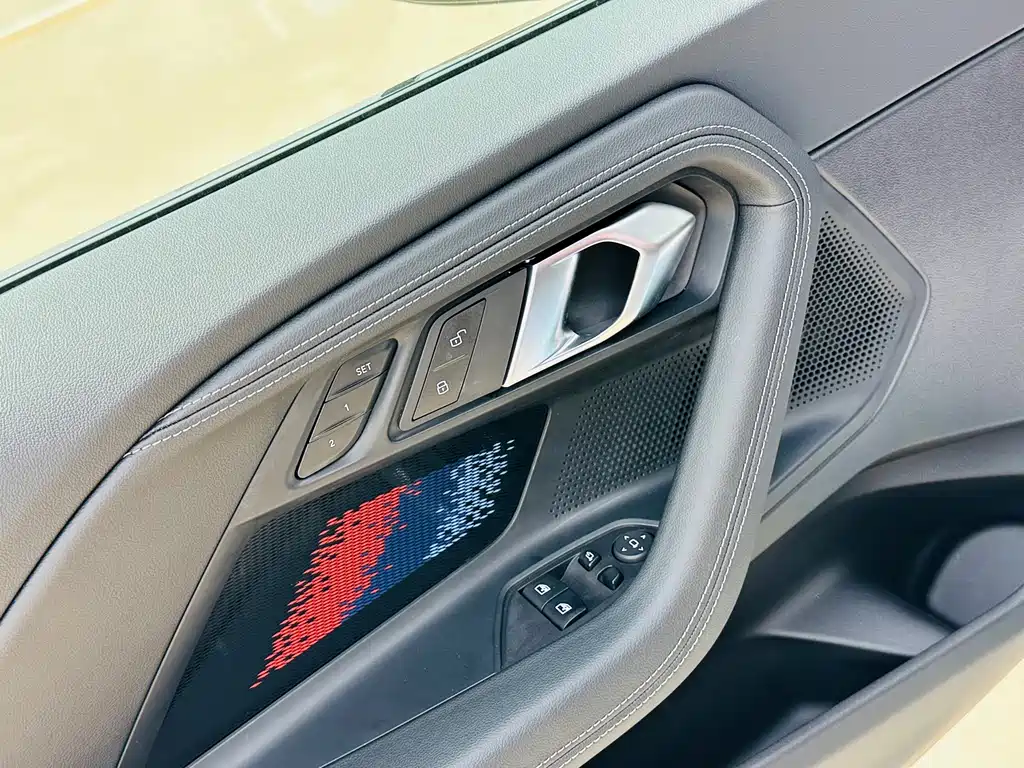 BMW M2 2025 — фото 10