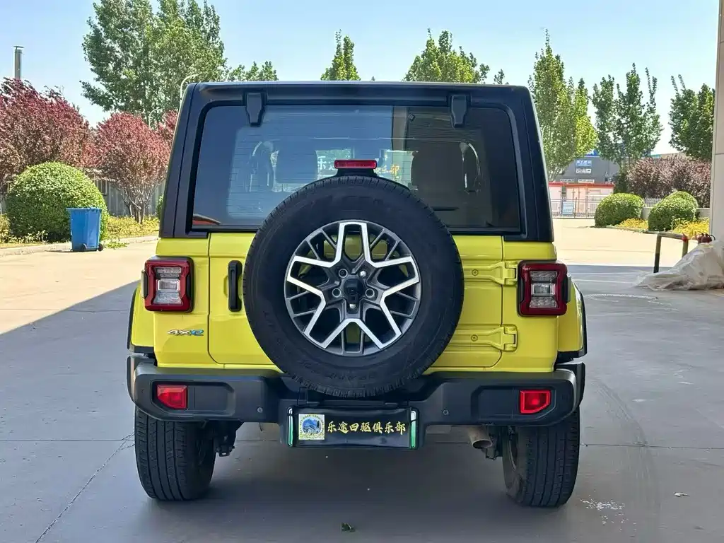 Jeep Wrangler PHEV 2024 — фото 4