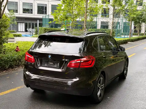 BMW 2 Series Station Wagon 2016