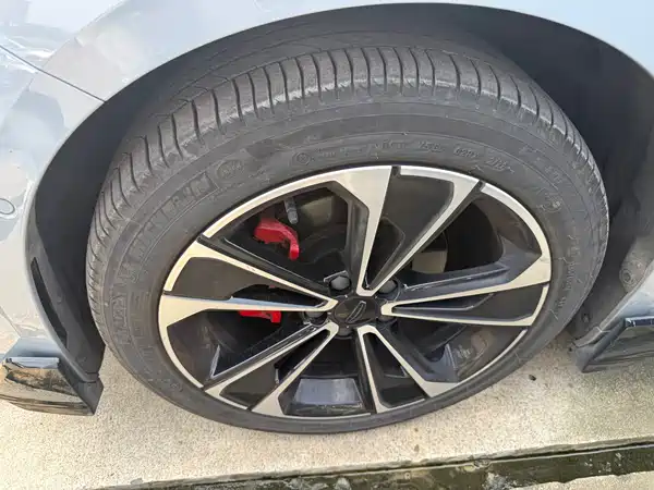 Geely Xingrui 2022