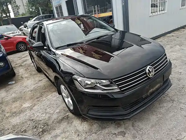 Volkswagen Lavida 2015