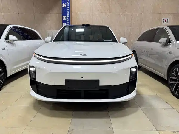 Li Auto L6 2024