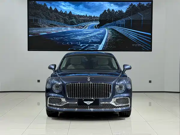 Bentley Flying Spur Plug-In Hybrid 2022