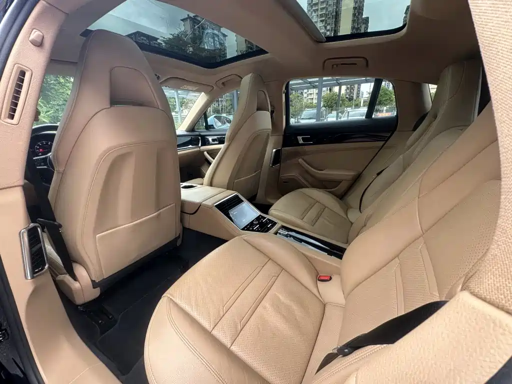 Porsche Panamera 2018 — фото 12