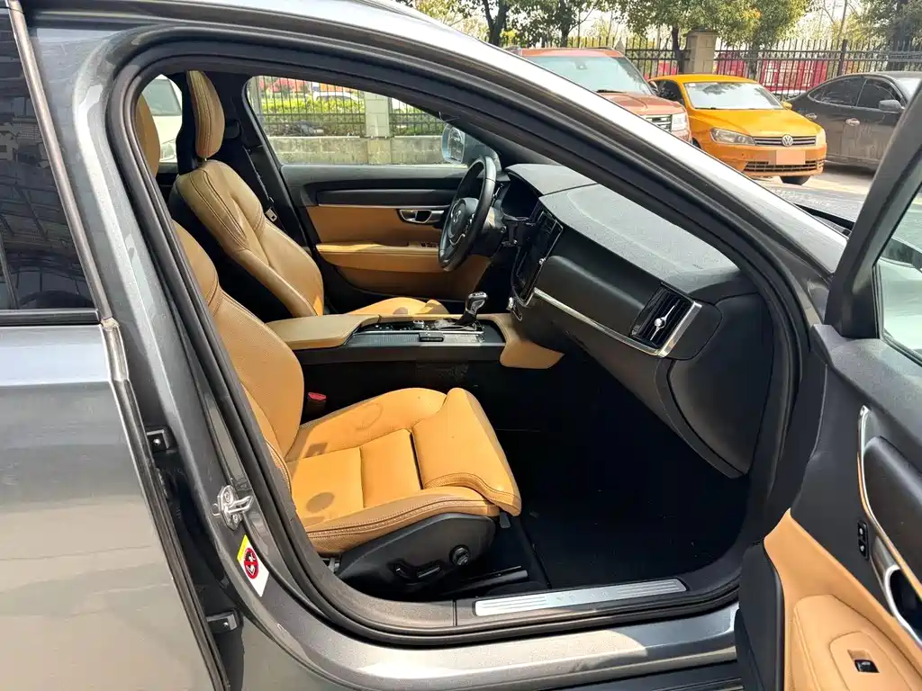 Volvo V90 2018
