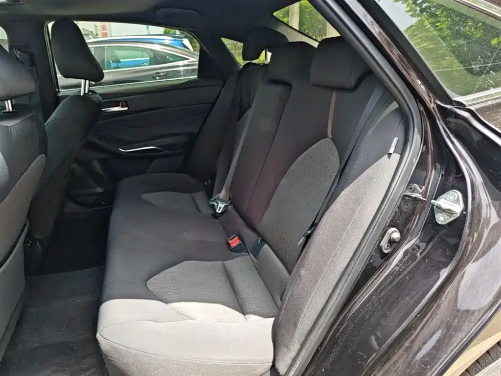 Toyota Avalon 2020 — фото 17