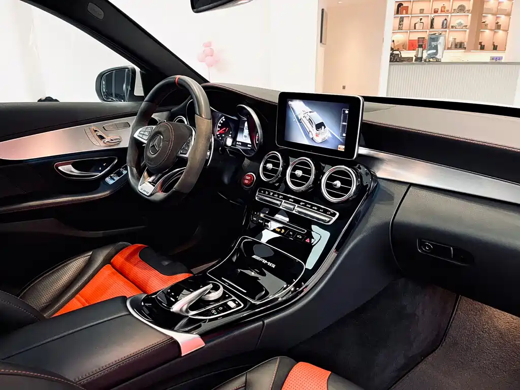 Mercedes-Benz C-Class AMG 2018 — фото 10