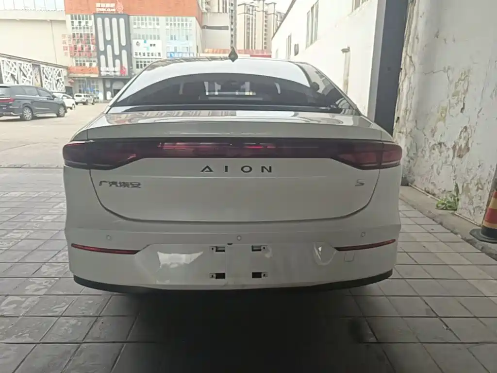 Aion S 2023