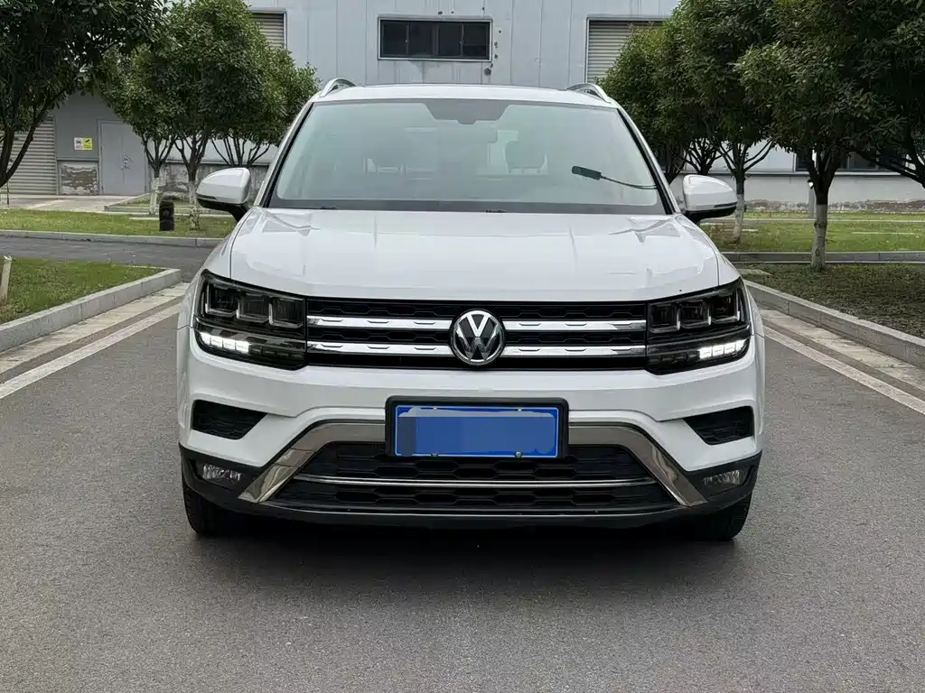 Volkswagen Tharu 2020