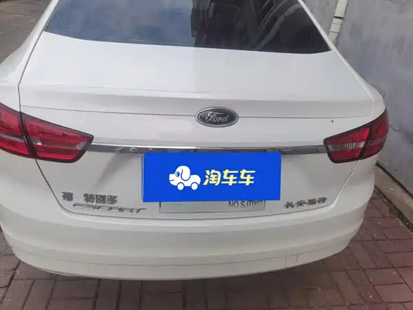 Ford Escort 2016