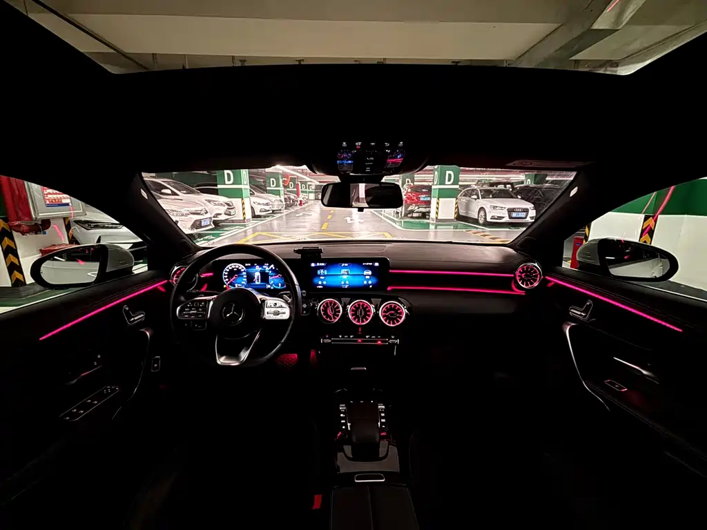 Mercedes-Benz A-Class 2023 — фото 10