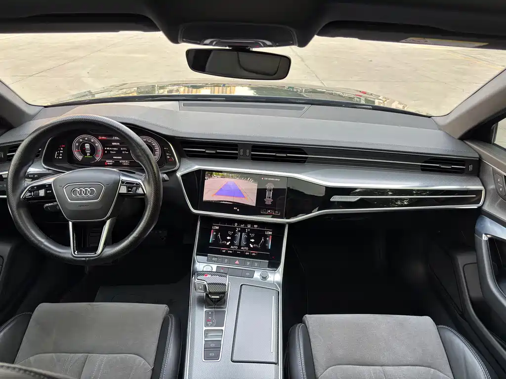 Audi A6L 2020