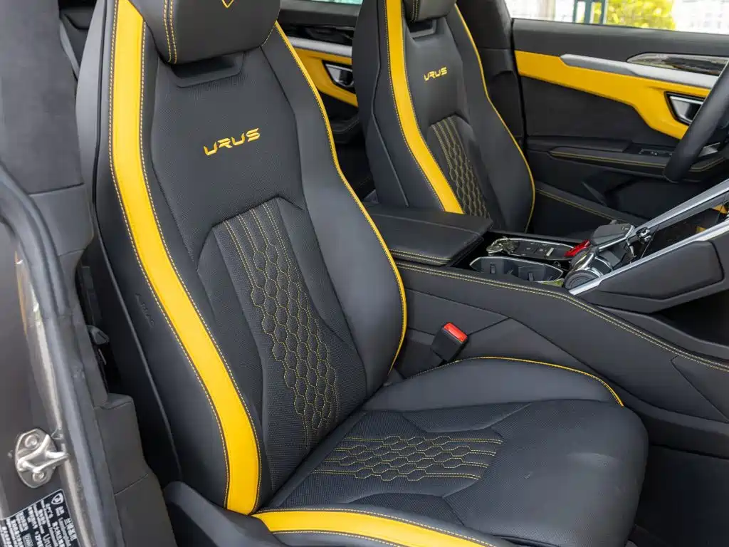 Lamborghini Urus 2024 — фото 20