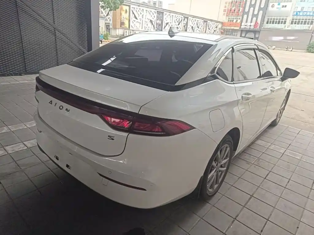 Aion S 2023