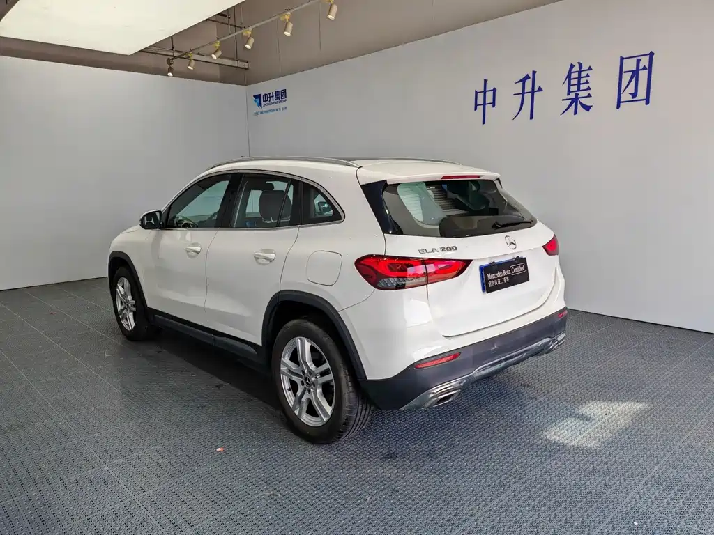 Mercedes-Benz GLA 2023
