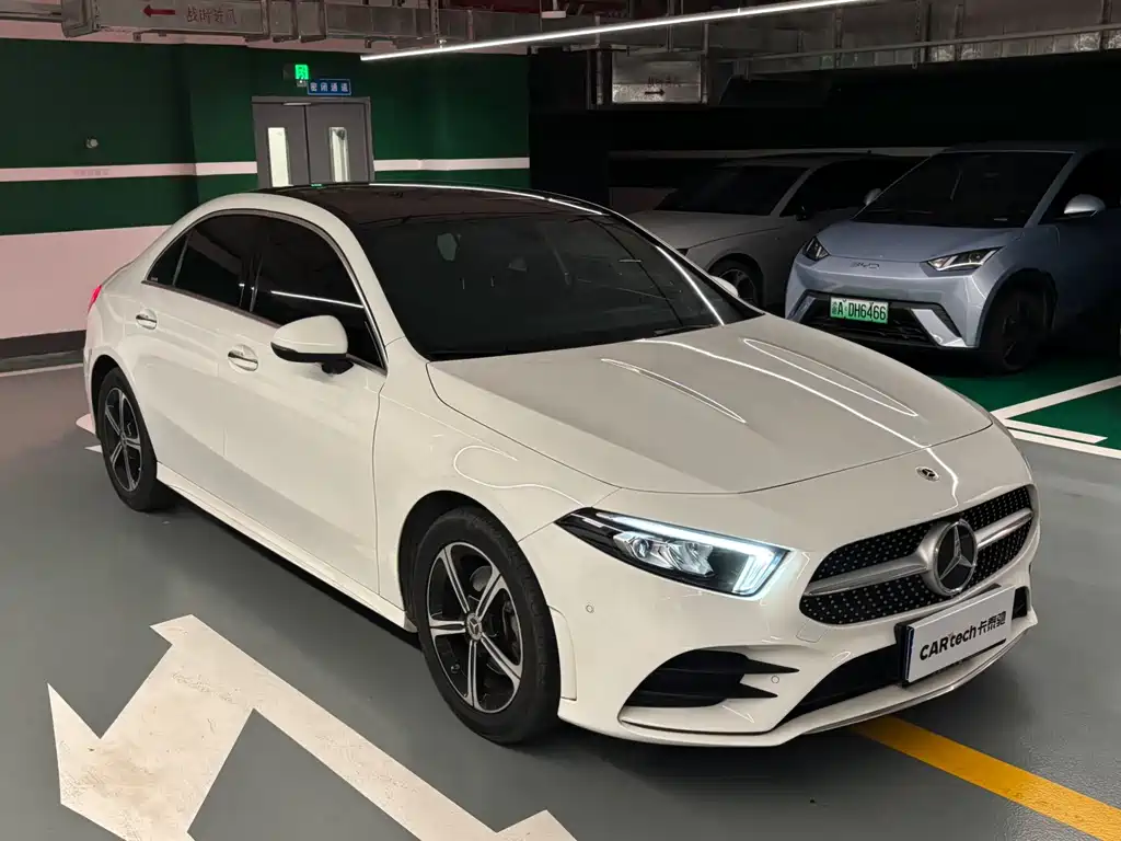 Mercedes-Benz A-Class 2023 — фото 3