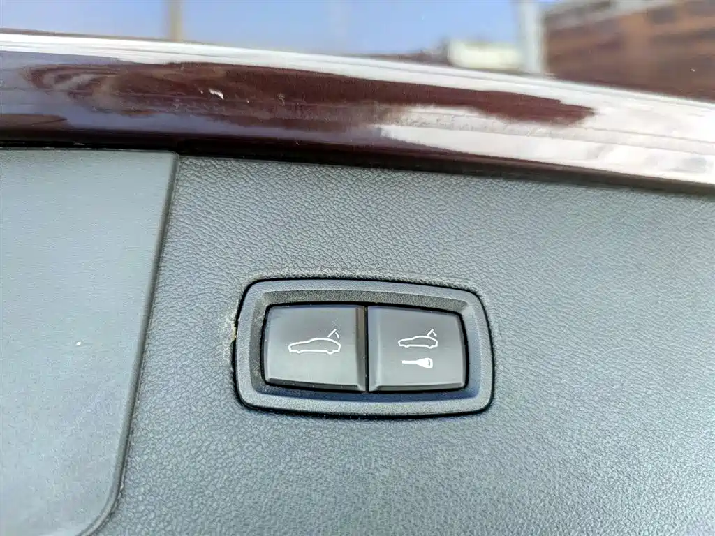 Porsche Cayenne 2020 — фото 18