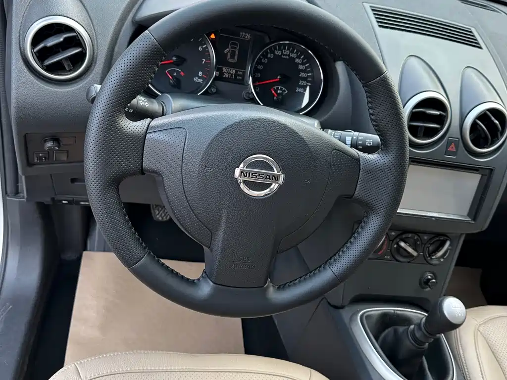 Nissan Qashqai 2013 — фото 2