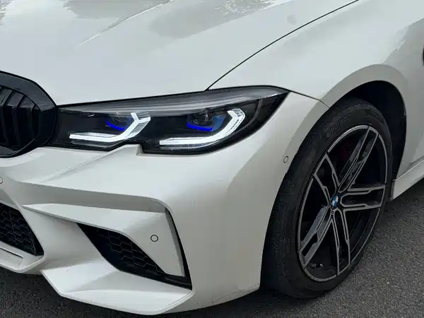 BMW 3 Series 2021