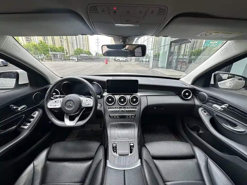Mercedes-Benz C-Class 2020 — фото 13