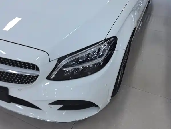 Mercedes-Benz C-Class 2022