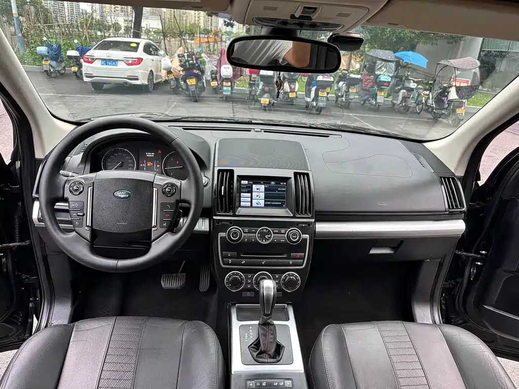 Land Rover Freelander 2 2014 — фото 11