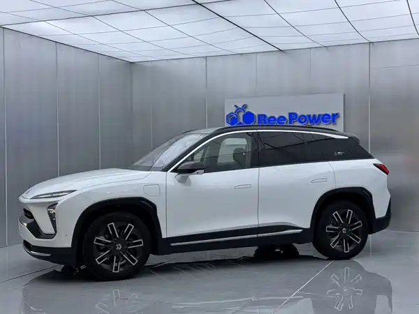 NIO ES6 2020