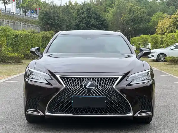 Lexus LS 2018