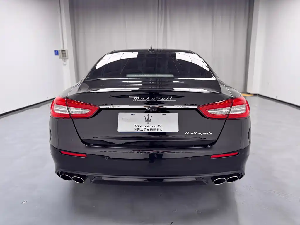 Maserati Quattroporte 2018 — фото 29